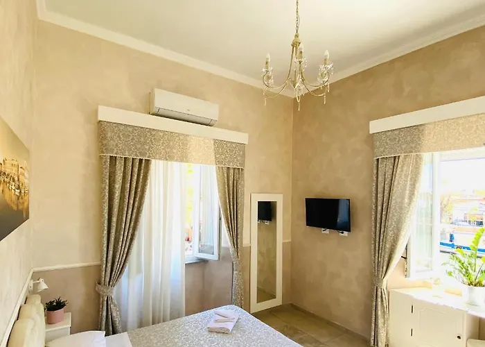 Domus Valadier Guesthouse